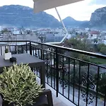 Apartman Theasis